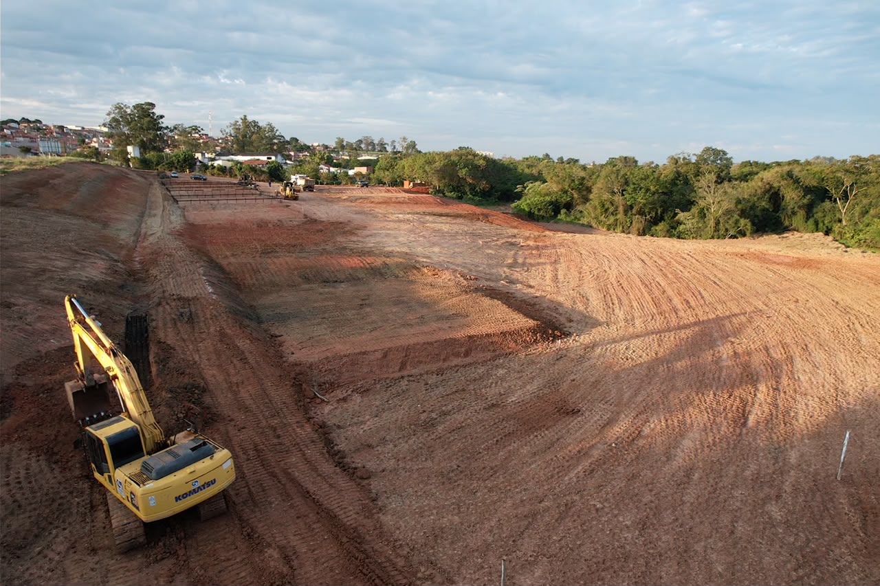 Terraplenagem para construção de prédios — Tatuí-SP